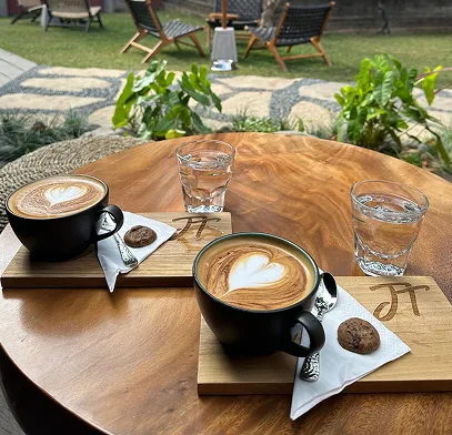Breakfast-Coffee-Juices